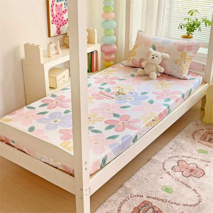 91家纺网 家纺一手货源 找家纺 名兮家居 2025新款全棉纯棉13372学生印花上下铺床笠单床笠单品床笠单件床笠 花甜粉