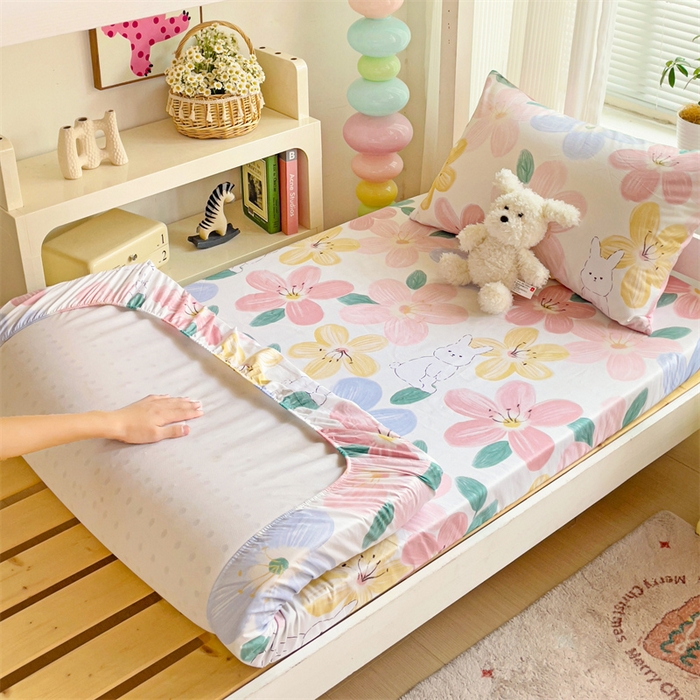 91家纺网 家纺一手货源 找家纺 名兮家居 2025新款全棉纯棉13372学生印花上下铺床笠单床笠单品床笠单件床笠 花甜粉