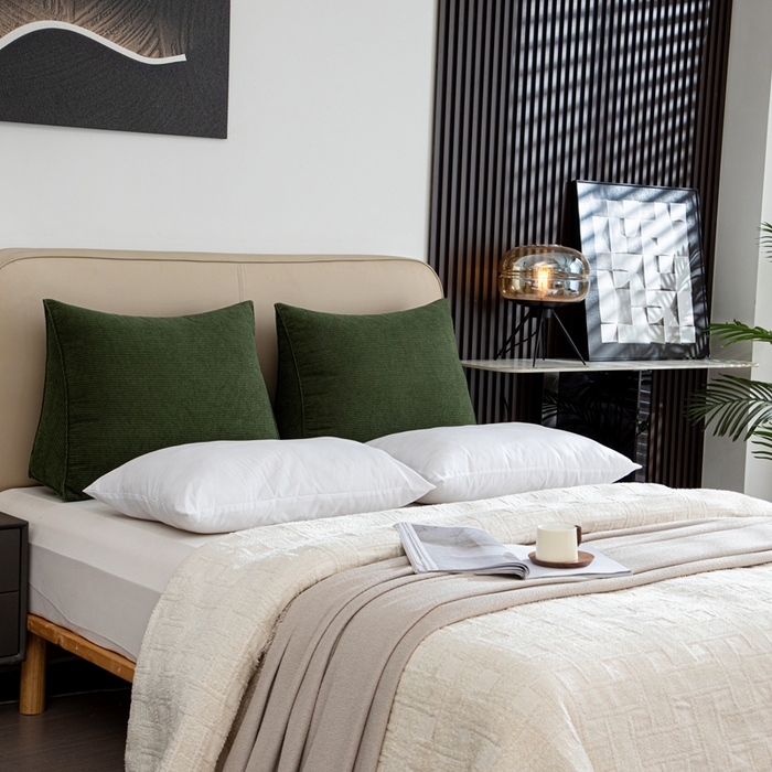 91家纺网 家纺一手货源 找家纺 沐沐家纺2026新款灯芯绒三角靠枕 墨绿