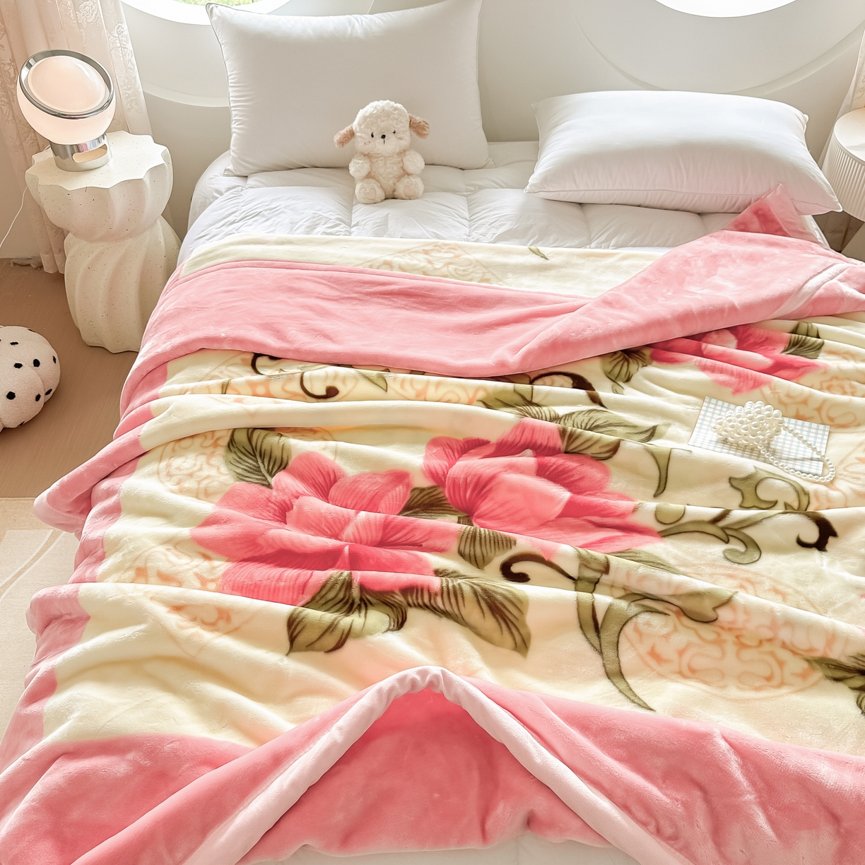 91家纺网 家纺一手货源 找家纺 法莱妮毛毯 2025新款双层加厚拉舍尔毛毯 婚庆 单双人 厂家直销可定制 粉红世家