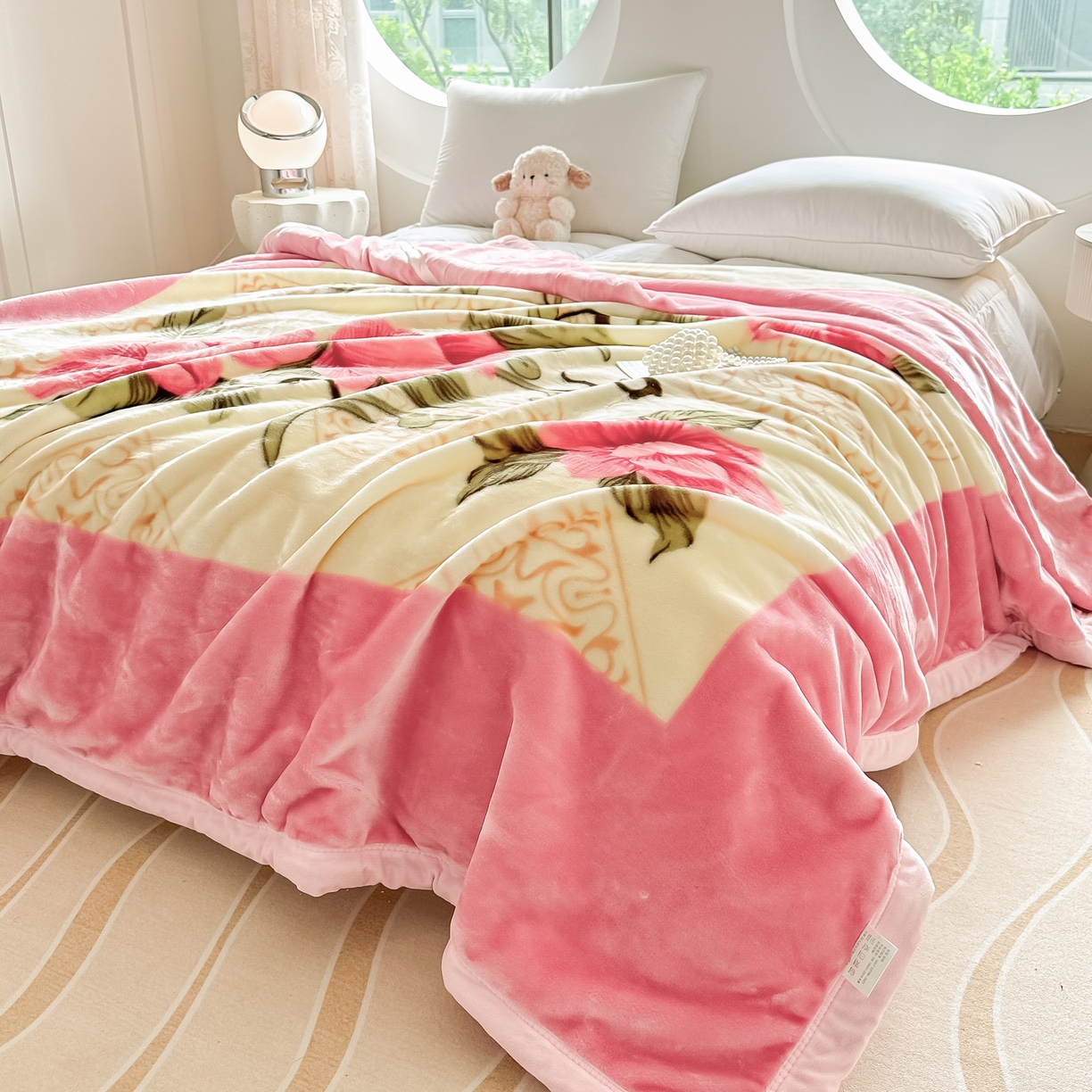 91家纺网 家纺一手货源 找家纺 法莱妮毛毯 2025新款双层加厚拉舍尔毛毯 婚庆 单双人 厂家直销可定制 粉红世家