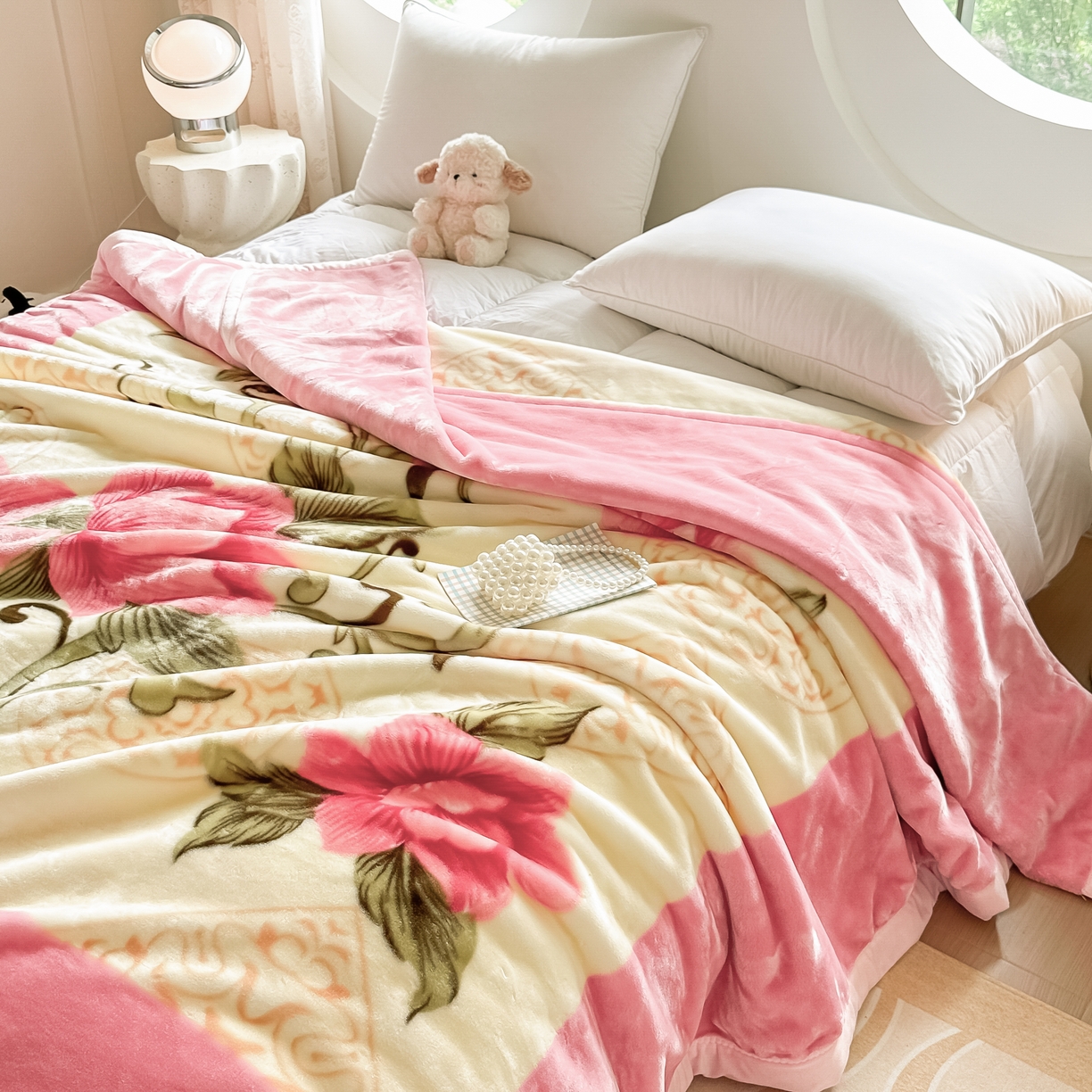 91家纺网 家纺一手货源 找家纺 法莱妮毛毯 2025新款双层加厚拉舍尔毛毯 婚庆 单双人 厂家直销可定制 粉红世家