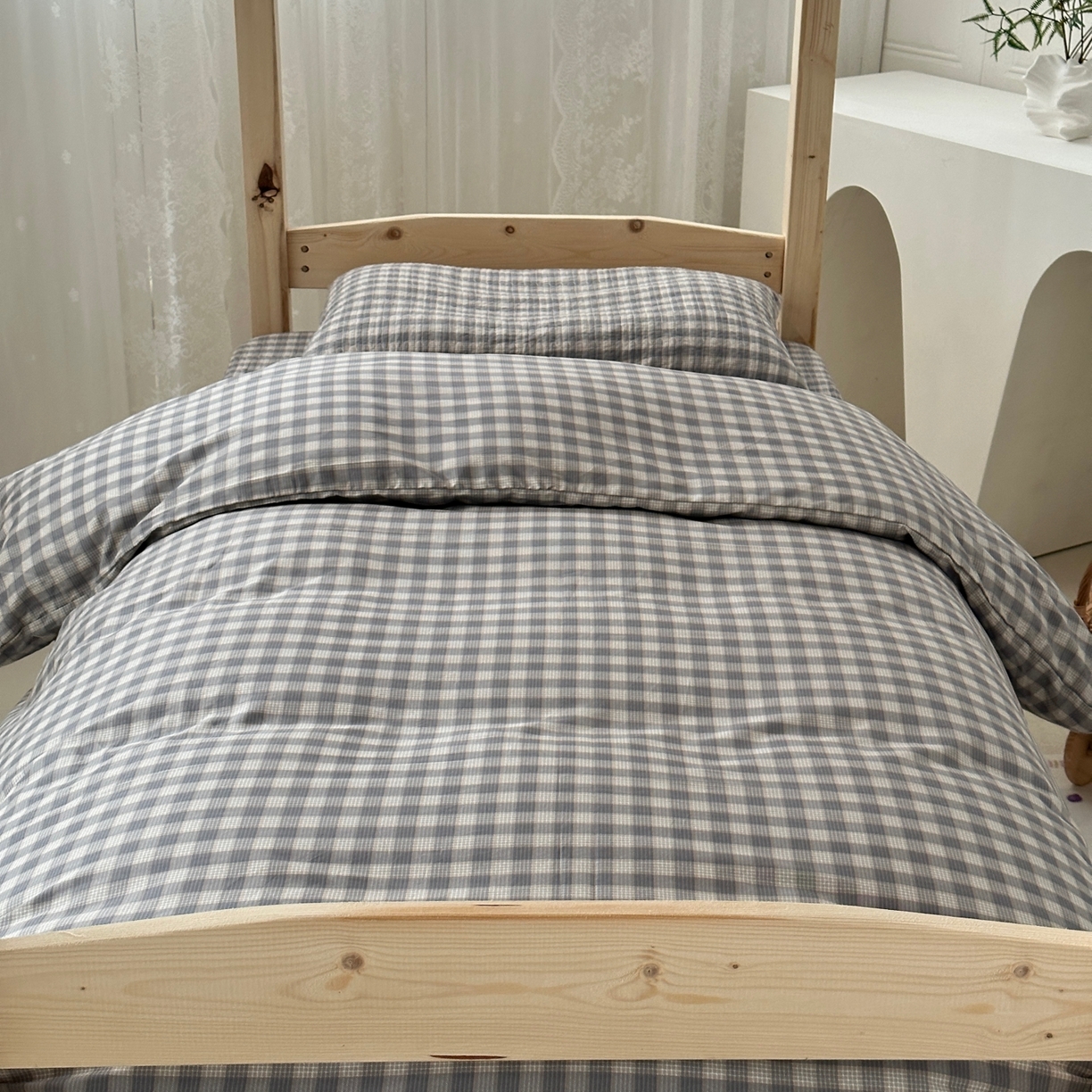 91家纺网 家纺一手货源 找家纺 佰织鑫家居 2025新款独家原创-学生季纯棉夹棉床笠三件套 格调