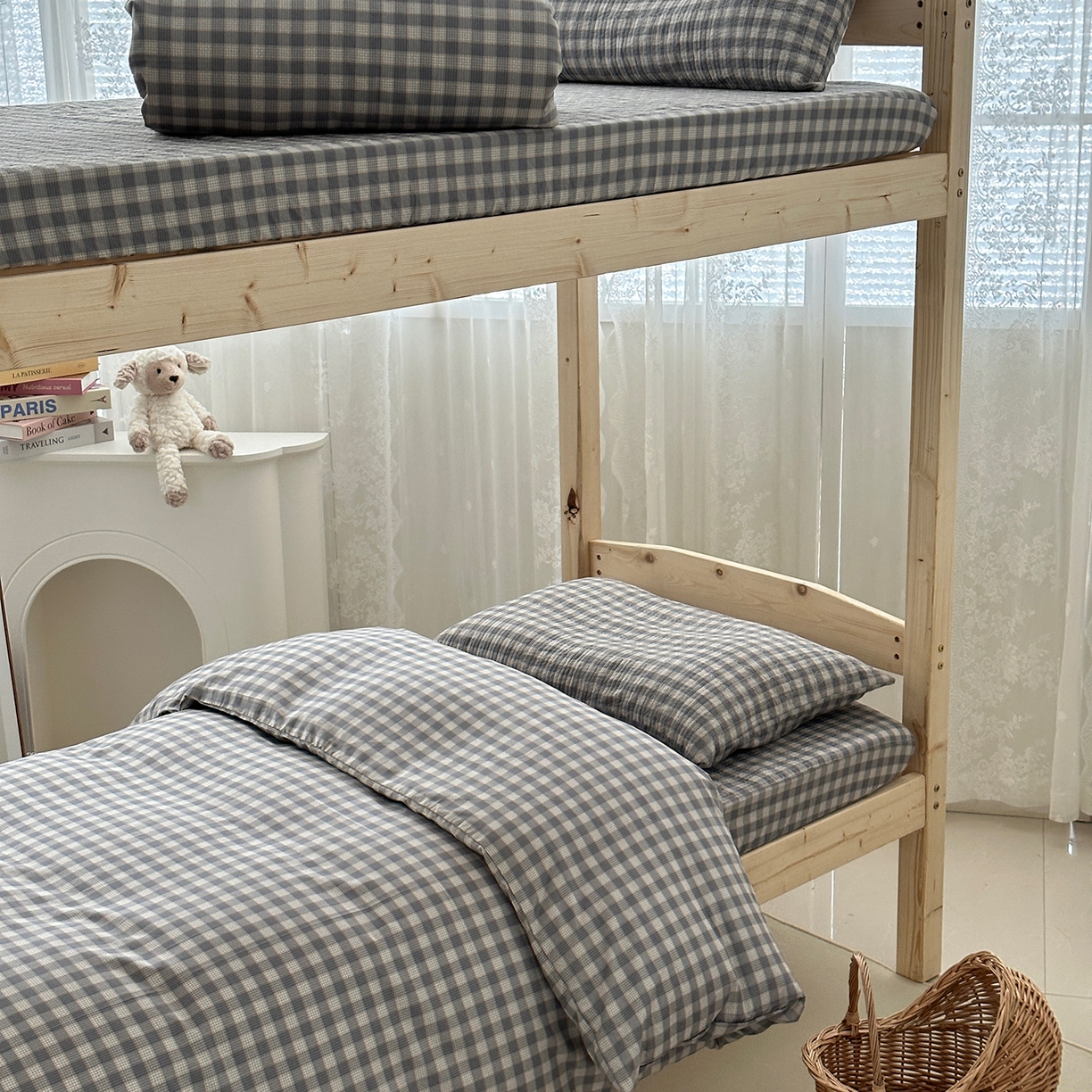 91家纺网 家纺一手货源 找家纺 佰织鑫家居 2025新款独家原创-学生季纯棉夹棉床笠三件套 格调