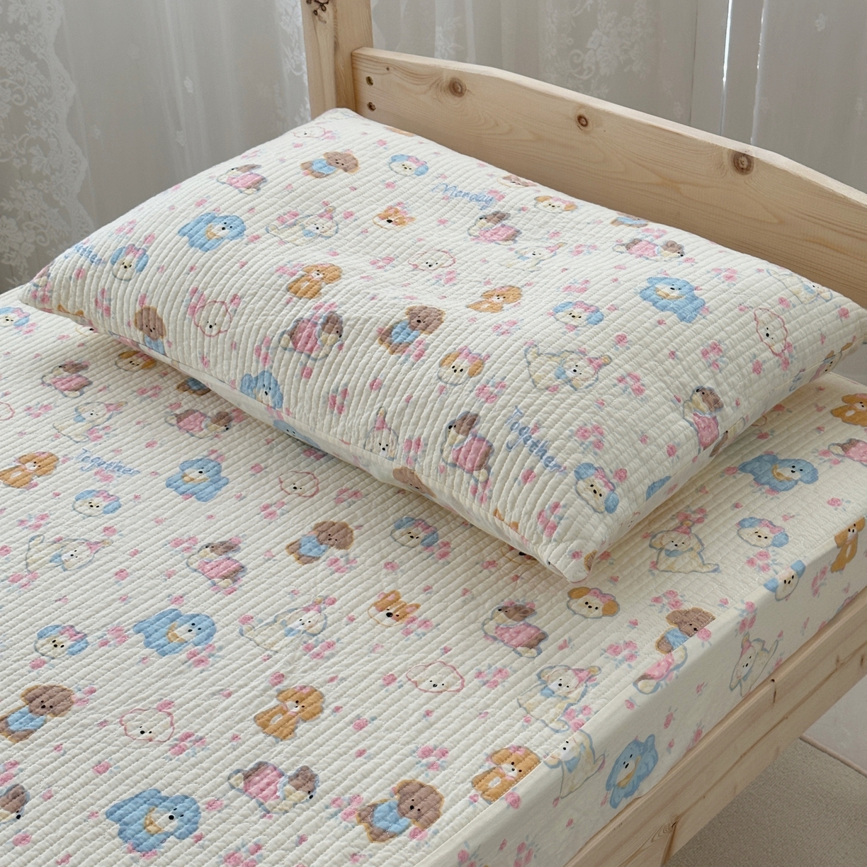 91家纺网 家纺一手货源 找家纺 佰织鑫家居 2025新款独家原创-学生季纯棉夹棉床笠三件套 团宠