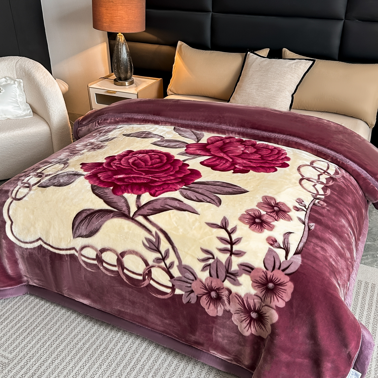 91家纺网 家纺一手货源 找家纺 法莱妮毛毯 2025新款双层加厚拉舍尔毛毯 婚庆 单双人 厂家直销可定制 富贵花开