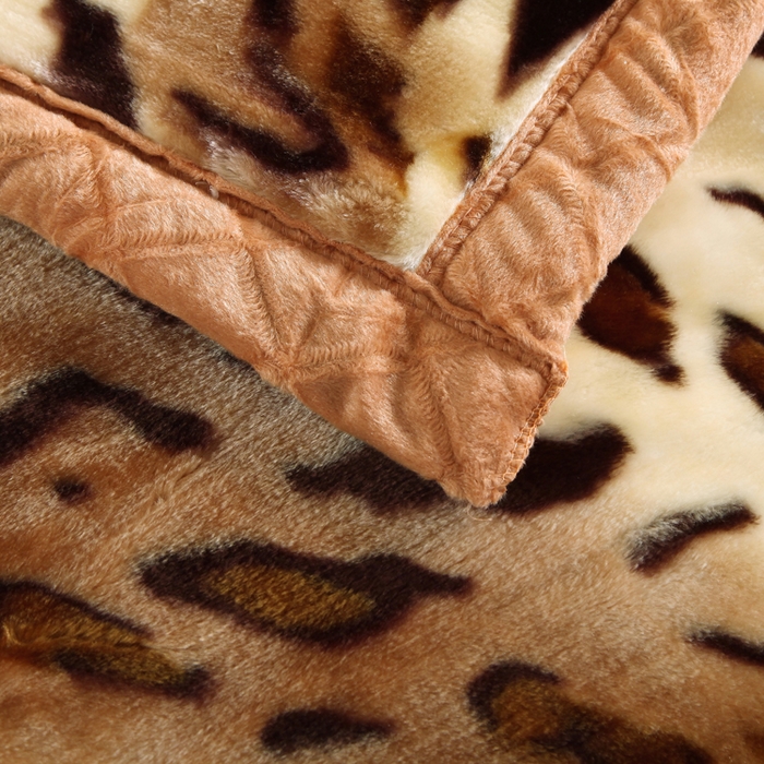 91家纺网 家纺一手货源 找家纺 法莱妮毛毯 2025新款双层加厚拉舍尔毛毯 婚庆 单双人 厂家直销可定制 经典豹纹