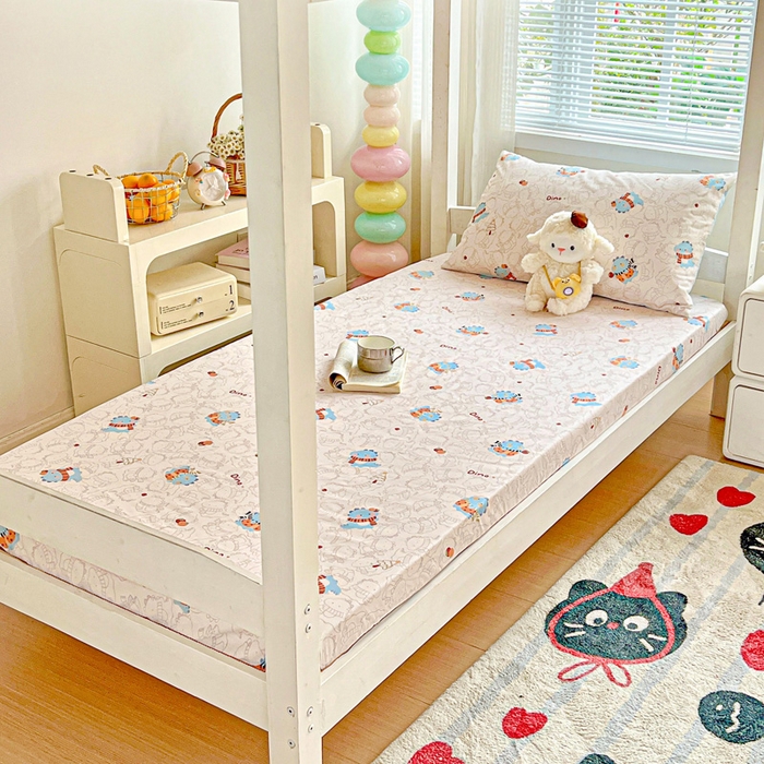 91家纺网 家纺一手货源 找家纺 名兮家居 2025新款全棉纯棉13372学生印花上下铺床笠单床笠单品床笠单件床笠 萌龙崽崽