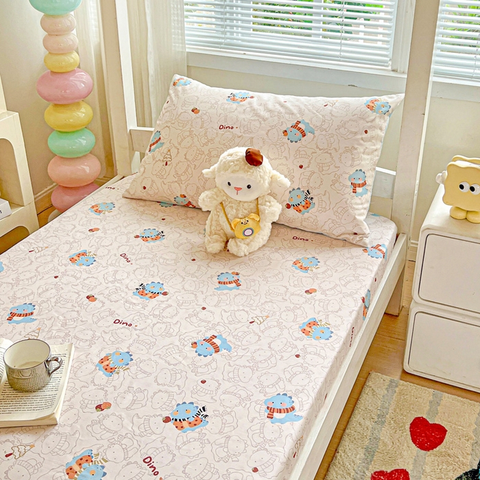 91家纺网 家纺一手货源 找家纺 名兮家居 2025新款全棉纯棉13372学生印花上下铺床笠单床笠单品床笠单件床笠 萌龙崽崽