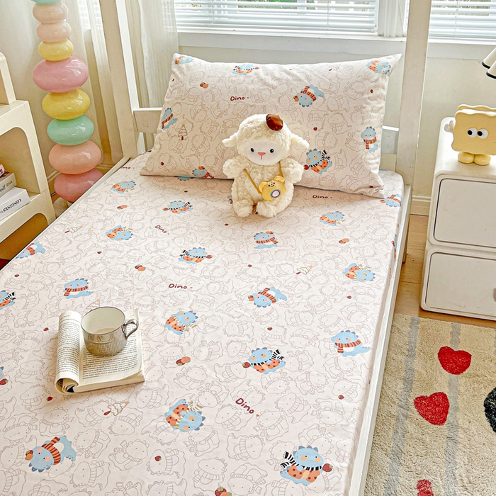 91家纺网 家纺一手货源 找家纺 名兮家居 2025新款全棉纯棉13372学生印花上下铺床笠单床笠单品床笠单件床笠 萌龙崽崽