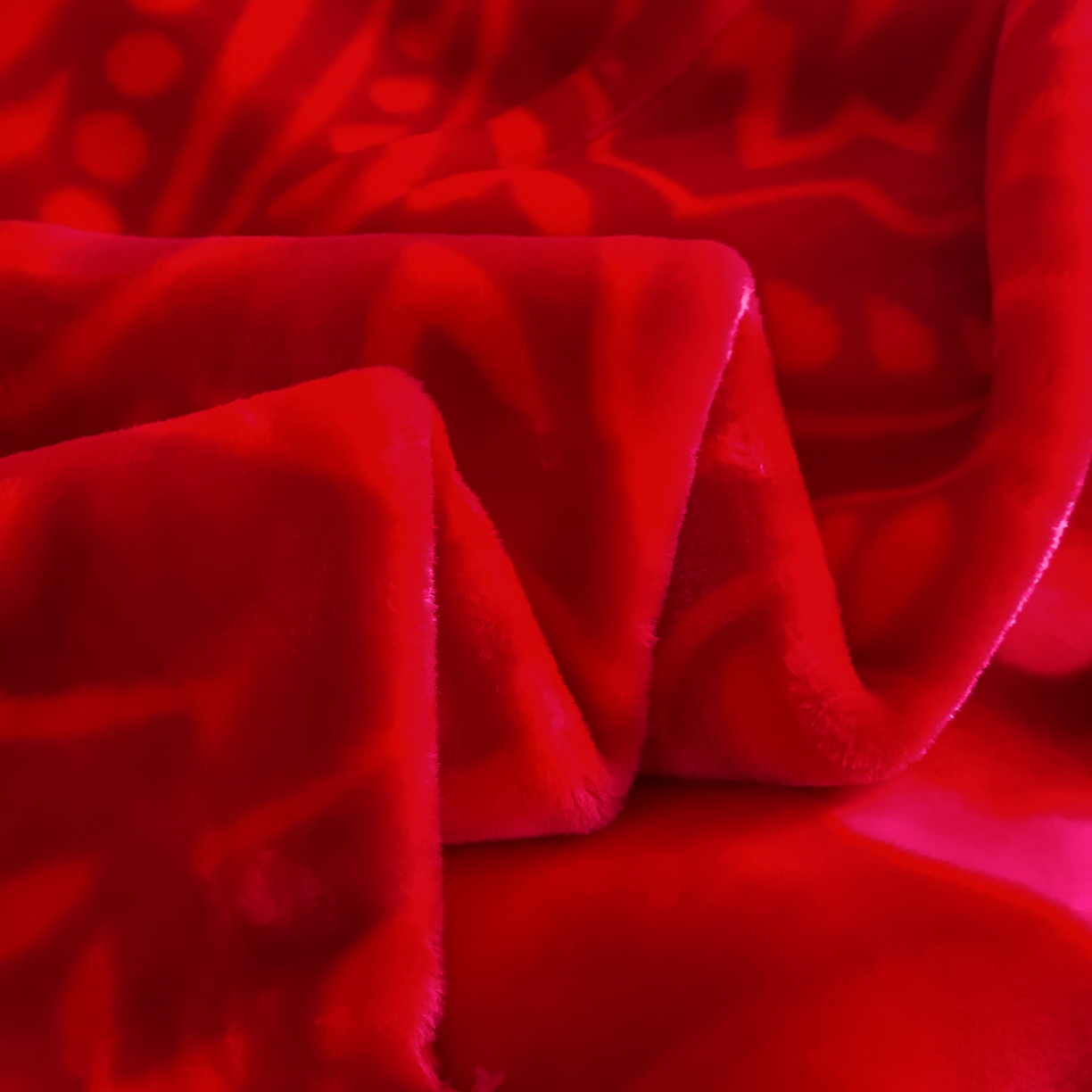 91家纺网 家纺一手货源 找家纺 法莱妮毛毯 2025新款双层加厚拉舍尔毛毯 婚庆 单双人 厂家直销可定制 玫瑰情深