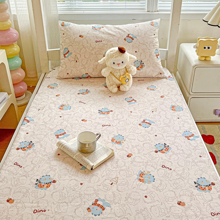 91家纺网 家纺一手货源 找家纺 名兮家居 2025新款全棉纯棉13372学生印花上下铺床笠单床笠单品床笠单件床笠 萌龙崽崽