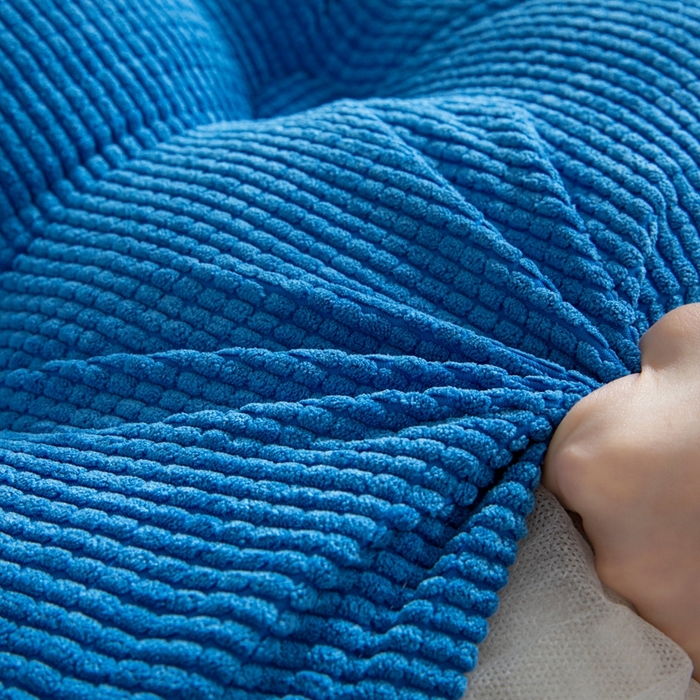 91家纺网 家纺一手货源 找家纺 沐沐家纺2026新款新玉米绒立体靠背 宝蓝色