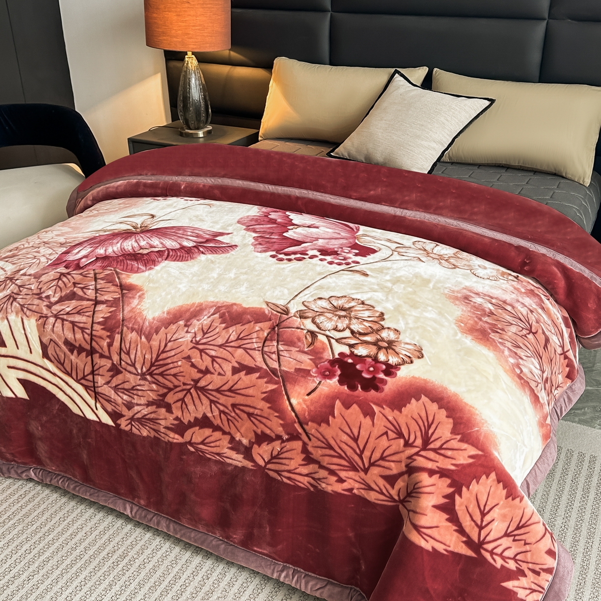 91家纺网 家纺一手货源 找家纺 法莱妮毛毯 2025新款双层加厚拉舍尔毛毯 婚庆 单双人 厂家直销可定制 一见春秋