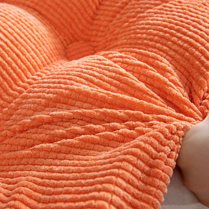 91家纺网 家纺一手货源 找家纺 沐沐家纺2026新款新玉米绒立体靠背 橘黄