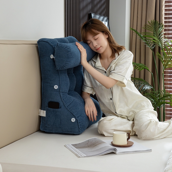 91家纺网 家纺一手货源 找家纺 沐沐家纺2026新款新玉米绒立体靠背 牛仔蓝