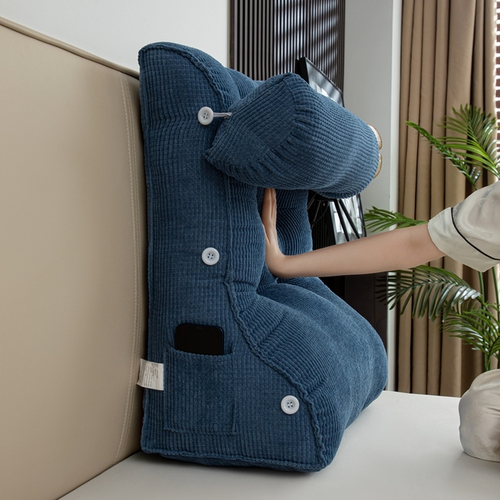 91家纺网 家纺一手货源 找家纺 沐沐家纺2026新款新玉米绒立体靠背 牛仔蓝