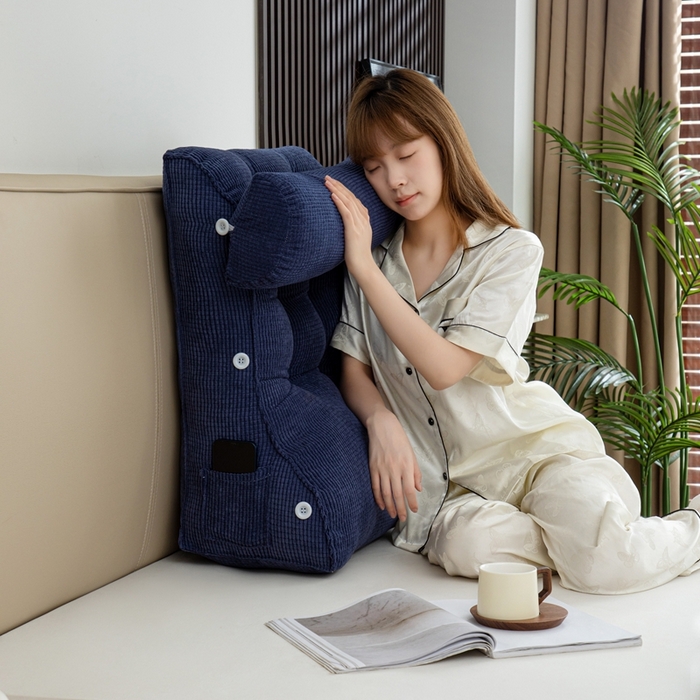 91家纺网 家纺一手货源 找家纺 沐沐家纺2026新款新玉米绒立体靠背 深蓝