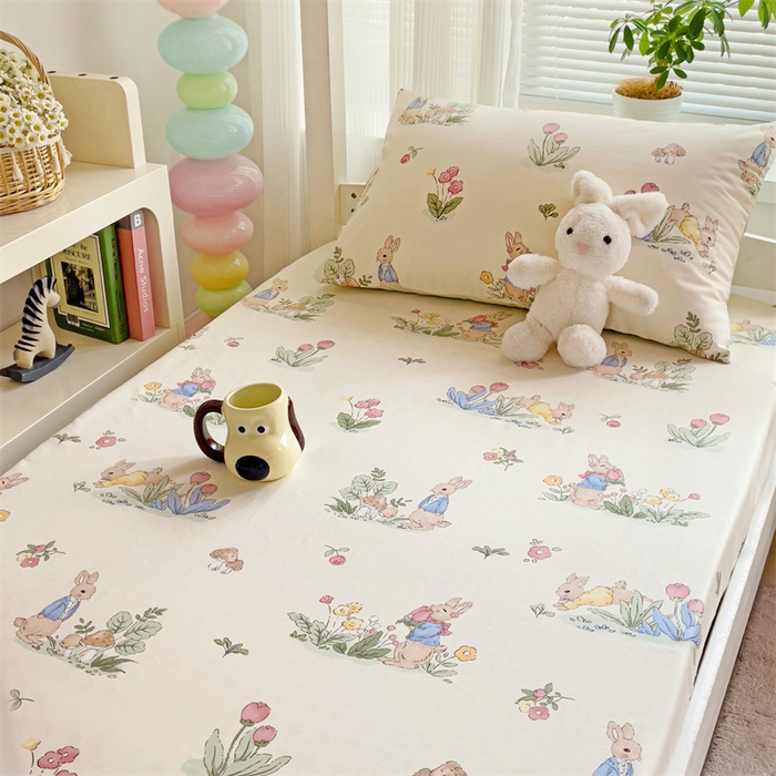 91家纺网 家纺一手货源 找家纺 名兮家居 2025新款全棉纯棉13372学生印花上下铺床笠单床笠单品床笠单件床笠 蘑菇小兔