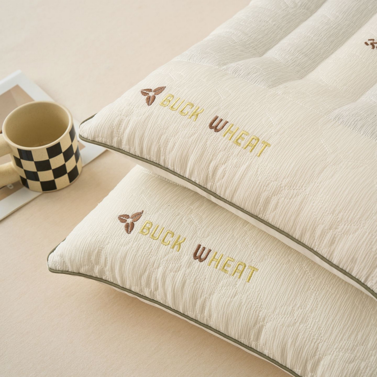 91家纺网 家纺一手货源 找家纺 晚儿 2025新款谷小荞牵引枕头枕芯 谷小荞牵引枕 48*74cm一只