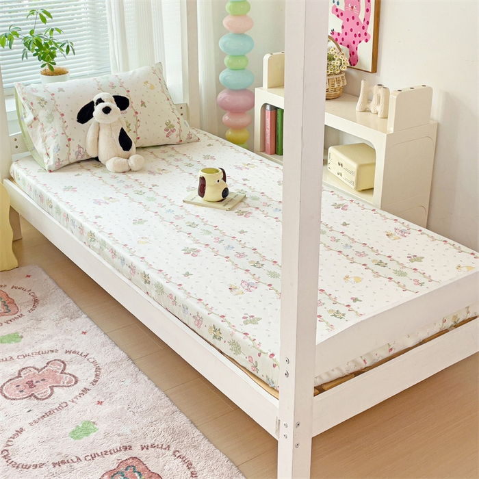 91家纺网 家纺一手货源 找家纺 名兮家居 2025新款全棉纯棉13372学生印花上下铺床笠单床笠单品床笠单件床笠 甜蜜兔兔