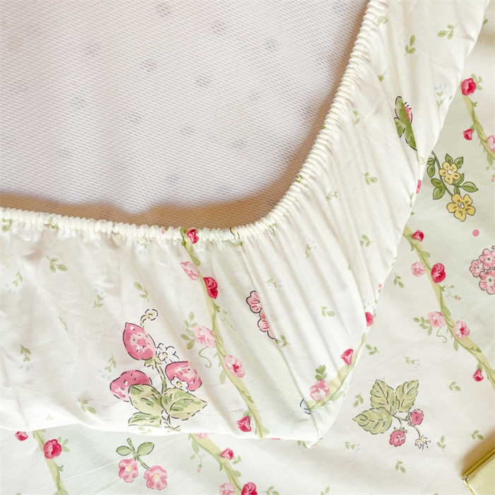 91家纺网 家纺一手货源 找家纺 名兮家居 2025新款全棉纯棉13372学生印花上下铺床笠单床笠单品床笠单件床笠 甜蜜兔兔