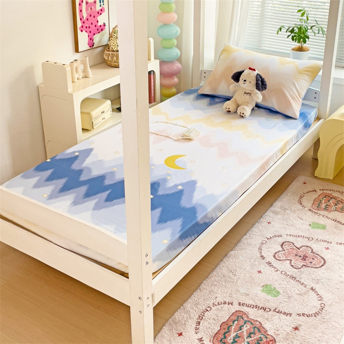 91家纺网 家纺一手货源 找家纺 名兮家居 2025新款全棉纯棉13372学生印花上下铺床笠单床笠单品床笠单件床笠 星辰入梦