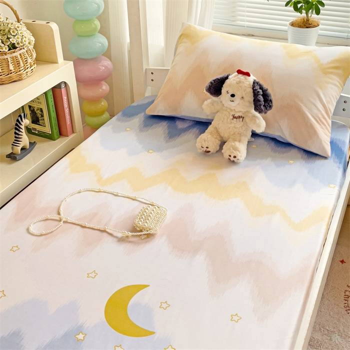 91家纺网 家纺一手货源 找家纺 名兮家居 2025新款全棉纯棉13372学生印花上下铺床笠单床笠单品床笠单件床笠 星辰入梦