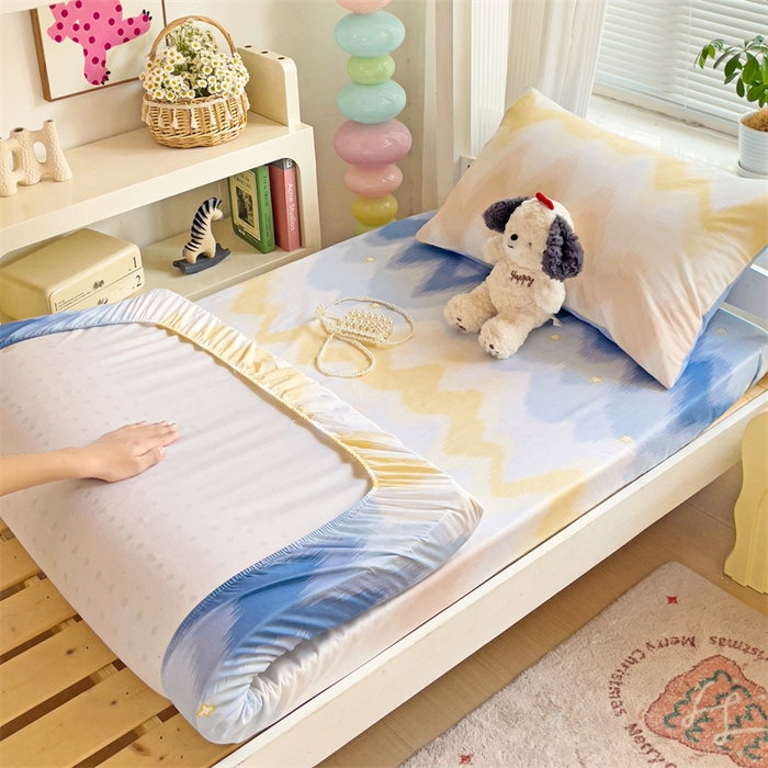 91家纺网 家纺一手货源 找家纺 名兮家居 2025新款全棉纯棉13372学生印花上下铺床笠单床笠单品床笠单件床笠 星辰入梦