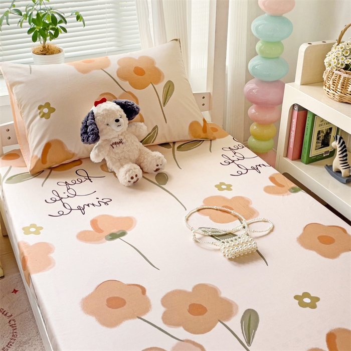 91家纺网 家纺一手货源 找家纺 名兮家居 2025新款全棉纯棉13372学生印花上下铺床笠单床笠单品床笠单件床笠 幸运花