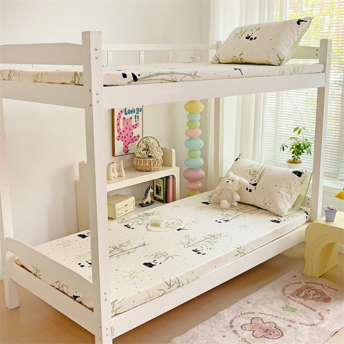 91家纺网 家纺一手货源 找家纺 名兮家居 2025新款全棉纯棉13372学生印花上下铺床笠单床笠单品床笠单件床笠 熊猫家园