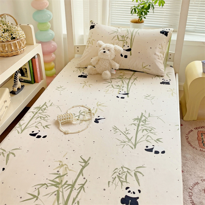 91家纺网 家纺一手货源 找家纺 名兮家居 2025新款全棉纯棉13372学生印花上下铺床笠单床笠单品床笠单件床笠 熊猫家园