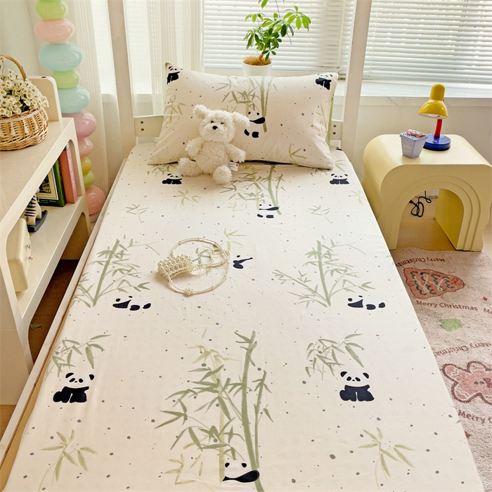 91家纺网 家纺一手货源 找家纺 名兮家居 2025新款全棉纯棉13372学生印花上下铺床笠单床笠单品床笠单件床笠 熊猫家园