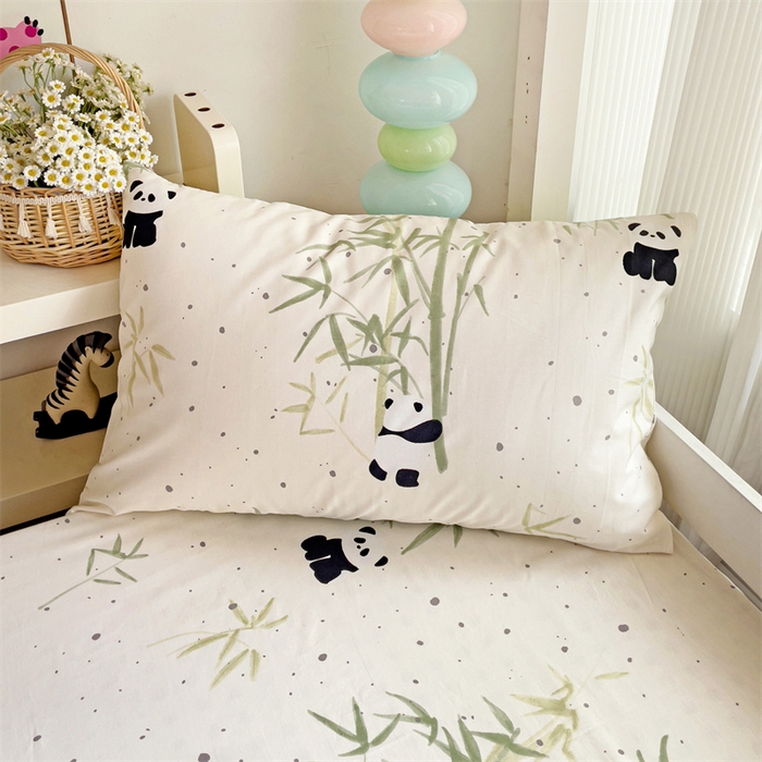 91家纺网 家纺一手货源 找家纺 名兮家居 2025新款全棉纯棉13372学生印花上下铺床笠单床笠单品床笠单件床笠 熊猫家园