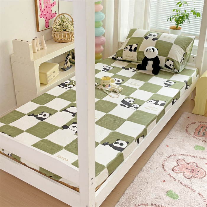 91家纺网 家纺一手货源 找家纺 名兮家居 2025新款全棉纯棉13372学生印花上下铺床笠单床笠单品床笠单件床笠 熊猫胖达