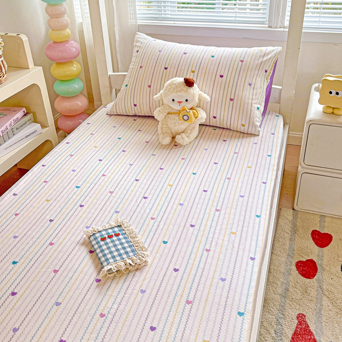 91家纺网 家纺一手货源 找家纺 名兮家居 2025新款全棉纯棉13372学生印花上下铺床笠单床笠单品床笠单件床笠 紫爱心