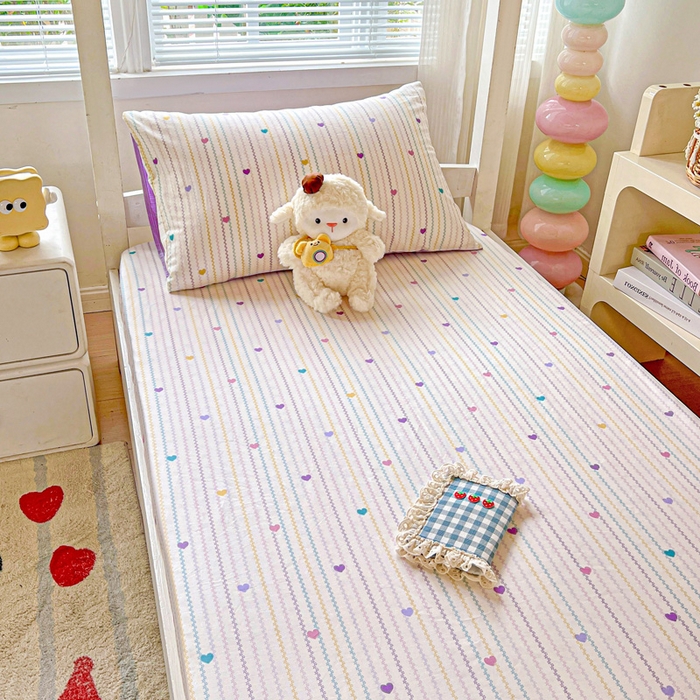 91家纺网 家纺一手货源 找家纺 名兮家居 2025新款全棉纯棉13372学生印花上下铺床笠单床笠单品床笠单件床笠 紫爱心