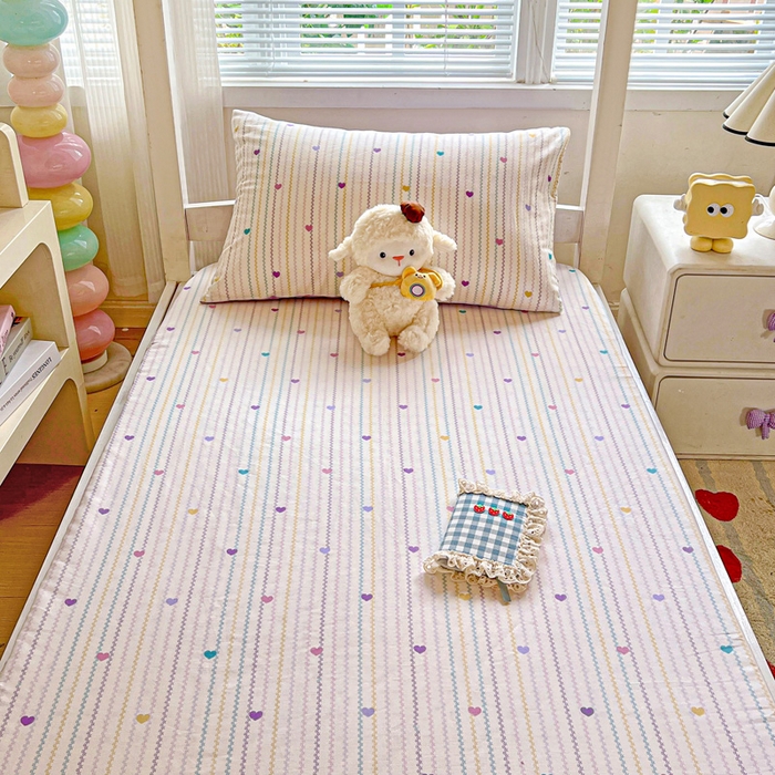 91家纺网 家纺一手货源 找家纺 名兮家居 2025新款全棉纯棉13372学生印花上下铺床笠单床笠单品床笠单件床笠 紫爱心