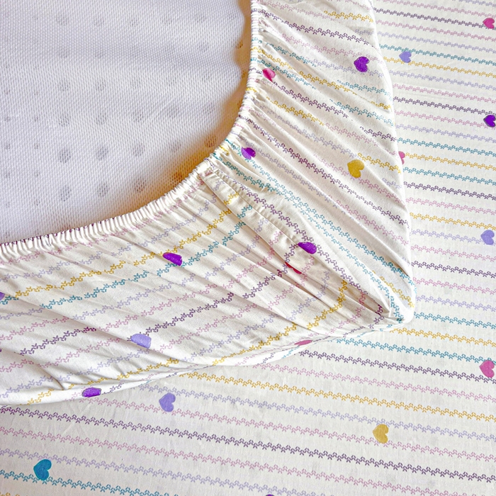 91家纺网 家纺一手货源 找家纺 名兮家居 2025新款全棉纯棉13372学生印花上下铺床笠单床笠单品床笠单件床笠 紫爱心