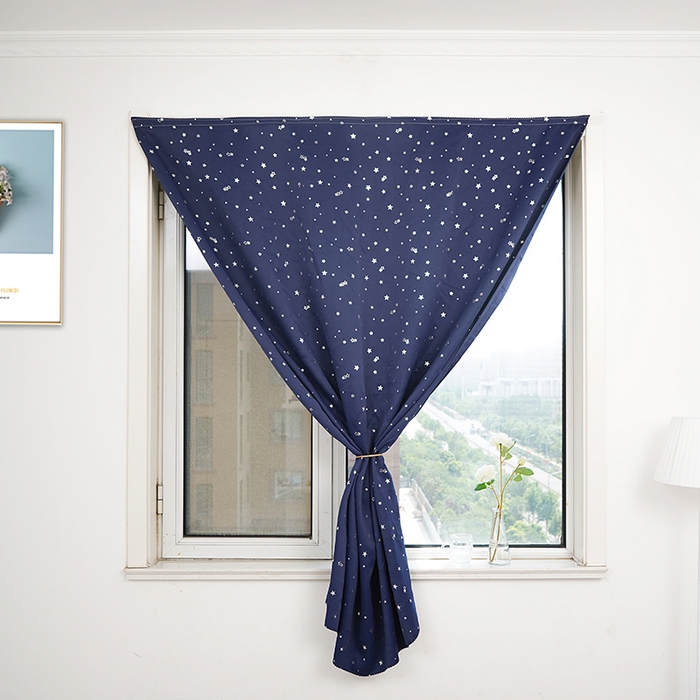 91家纺网 家纺一手货源 找家纺 棉姐床帘蚊帐窗帘 强遮光三层梭织免安装魔术贴窗帘门帘三件套 龙猫