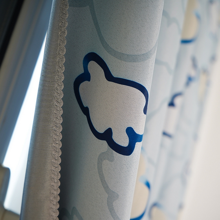 91家纺网 家纺一手货源 找家纺 棉姐床帘蚊帐窗帘 强遮光三层梭织免安装魔术贴窗帘门帘三件套 祥云