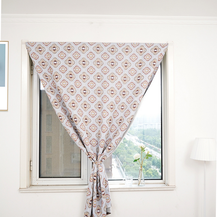 91家纺网 家纺一手货源 找家纺 棉姐床帘蚊帐窗帘 强遮光三层梭织免安装魔术贴窗帘门帘三件套 幸福绵绵