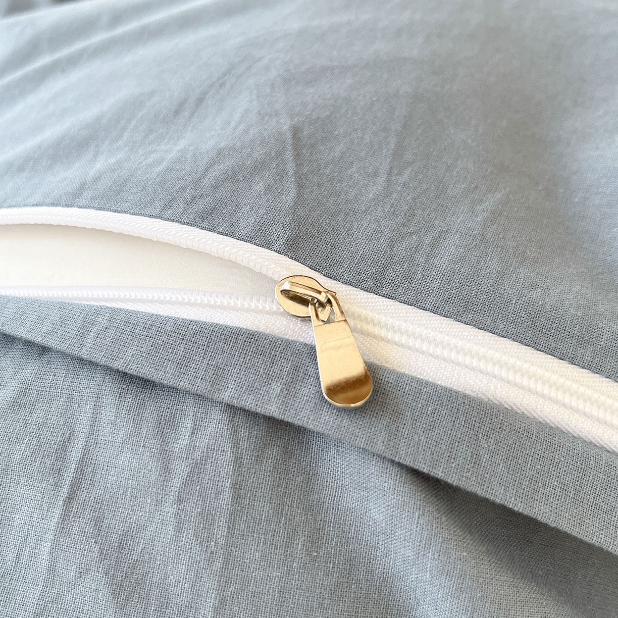 91家纺网 家纺一手货源 找家纺 蓝邻家纺 2025新款全棉水洗棉贝壳边三件套四件套-学生床 兰竖条