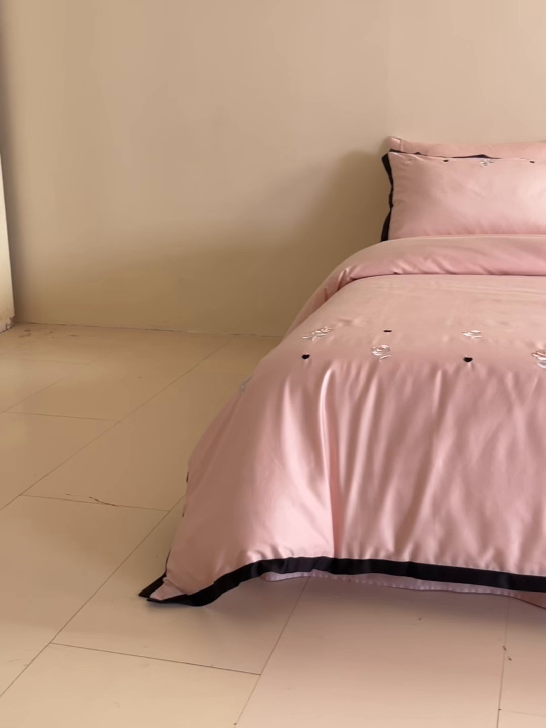 91家纺网 家纺一手货源 找家纺 东方合美（原：皇家传奇） 2025新款轻奢长绒棉纯棉刺绣款四件套 春恋