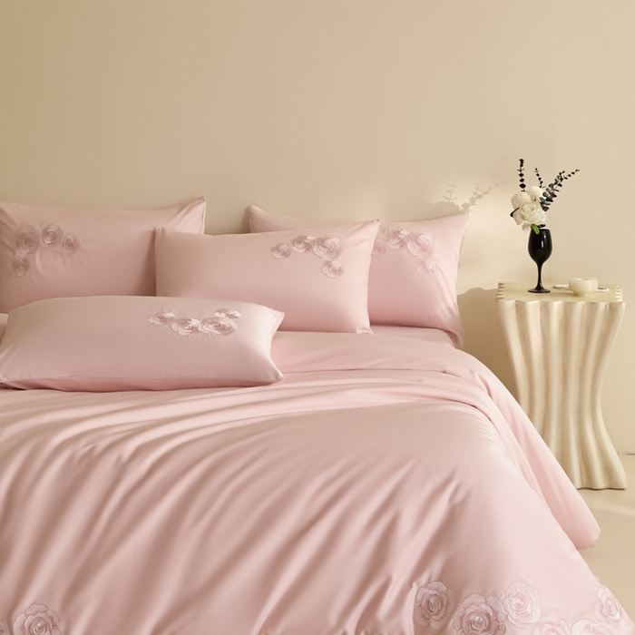 91家纺网 家纺一手货源 找家纺 东方合美（原：皇家传奇） 2025新款轻奢长绒棉纯棉刺绣款四件套 玫瑰花园