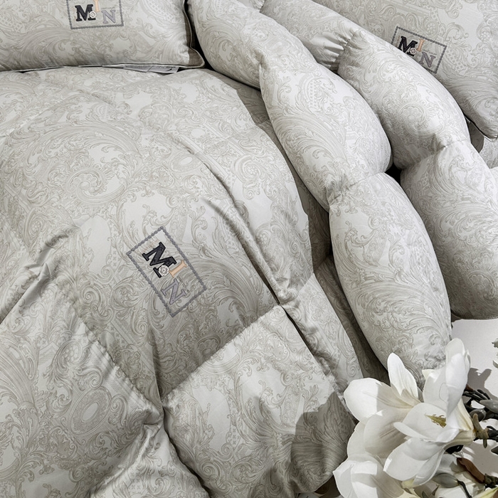 91家纺网 家纺一手货源 找家纺 岚司羽 2025新款95白鹅绒被被子被芯-罗兰渡 罗兰渡-灰色