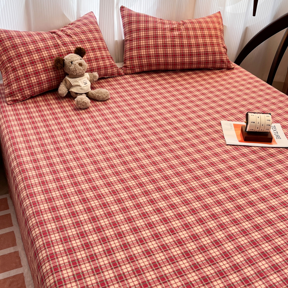 91家纺网 家纺一手货源 找家纺 韩巢家纺 2025新款双层纱格子复古风床单人学生宿舍单床单 床单单件 圣诞