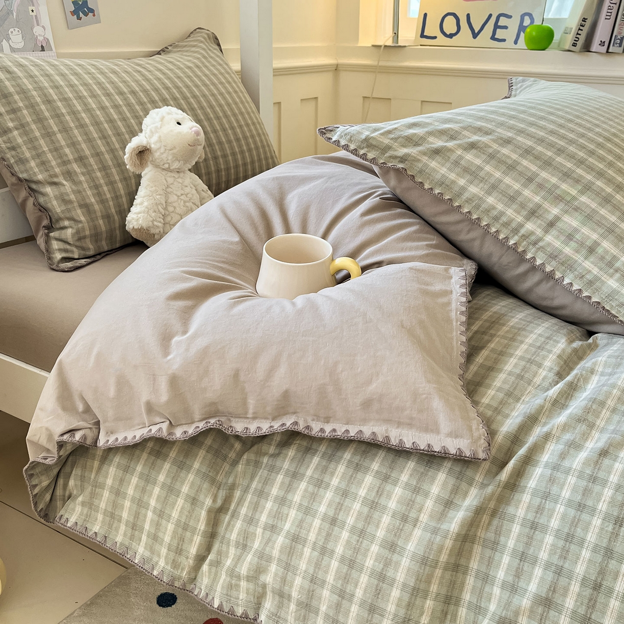 91家纺网 家纺一手货源 找家纺 蓝邻家纺 2025新款全棉水洗棉贝壳边三件套四件套-学生床 日落绿