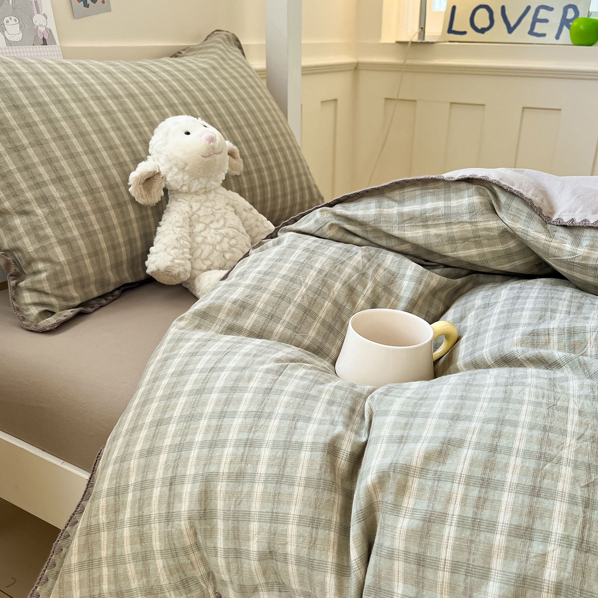 91家纺网 家纺一手货源 找家纺 蓝邻家纺 2025新款全棉水洗棉贝壳边三件套四件套-学生床 日落绿