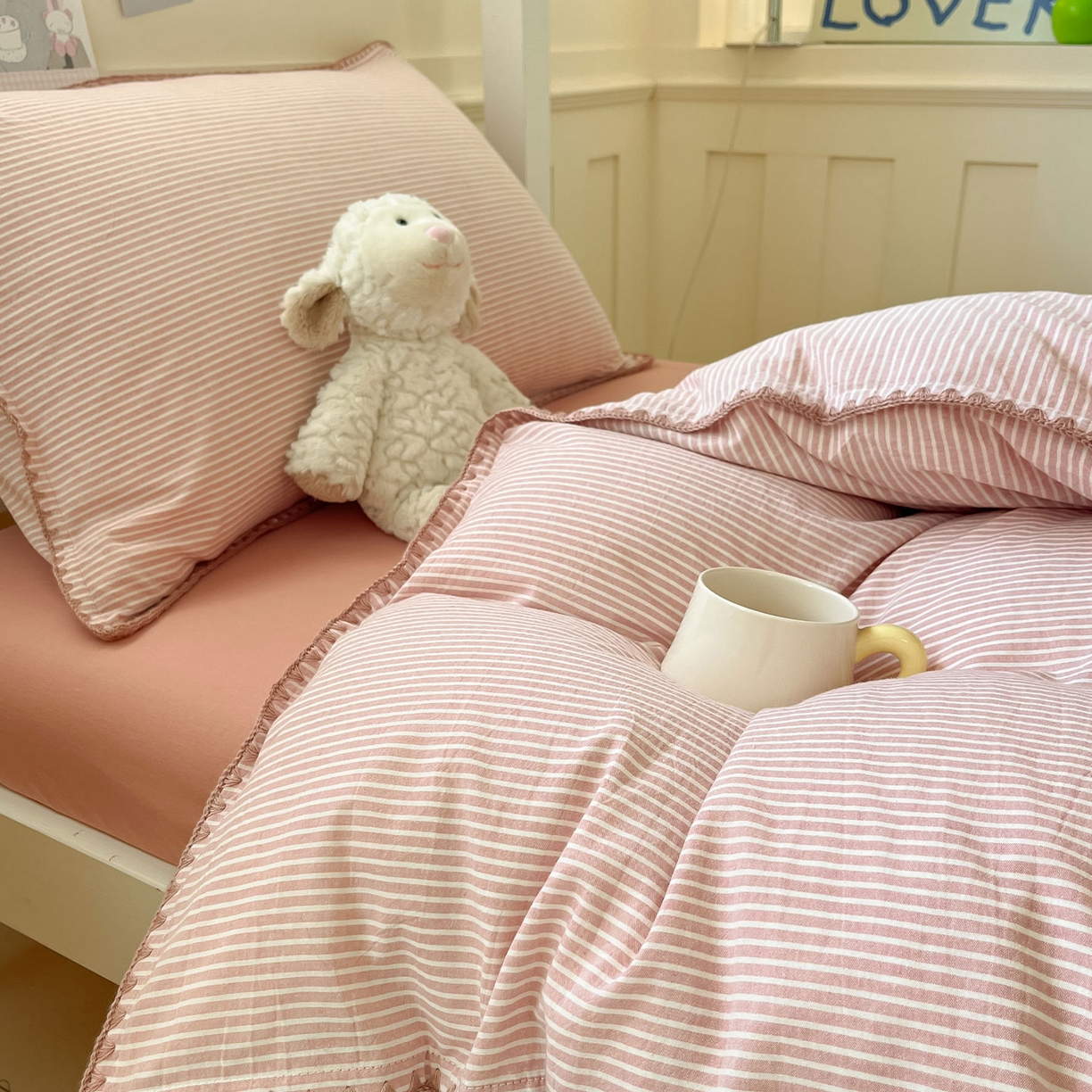 91家纺网 家纺一手货源 找家纺 蓝邻家纺 2025新款全棉水洗棉贝壳边三件套四件套-学生床 左伊粉